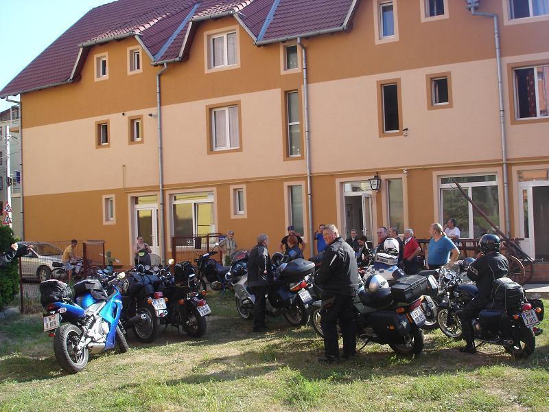 Pensiunea Claudiu Caransebeş エクステリア 写真